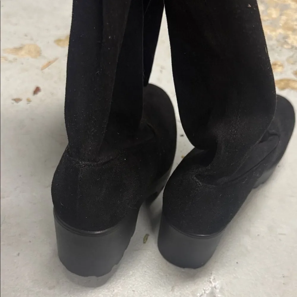 Black Women's Knee-High Boots NEVER WORN - Size 6 - Black Suede Boots